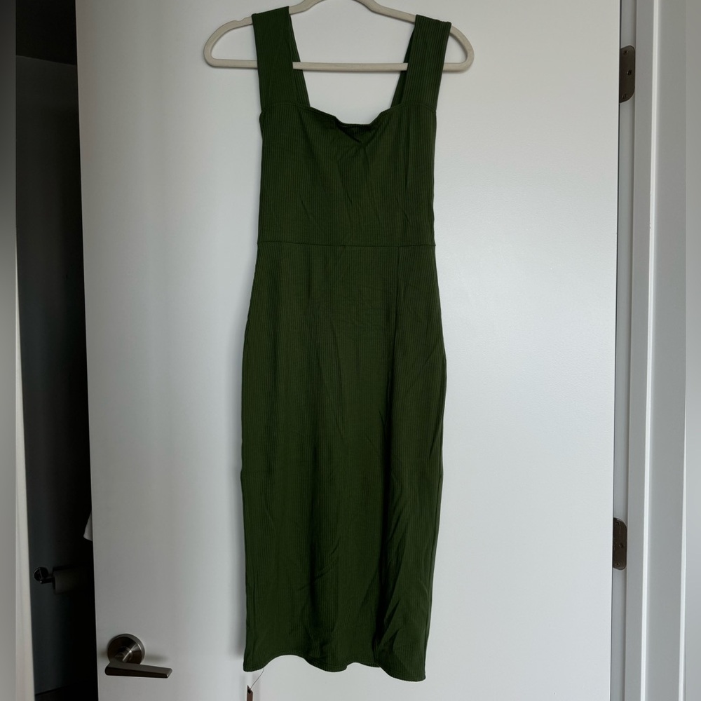 NWT Reformation Cassi Dress MOSS